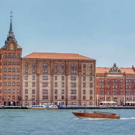 Hilton Molino Stucky Venice-3