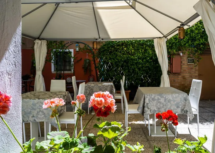 Hotel Apostoli Garden
