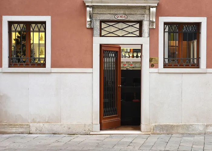 B&B only: Palazzo San Luca