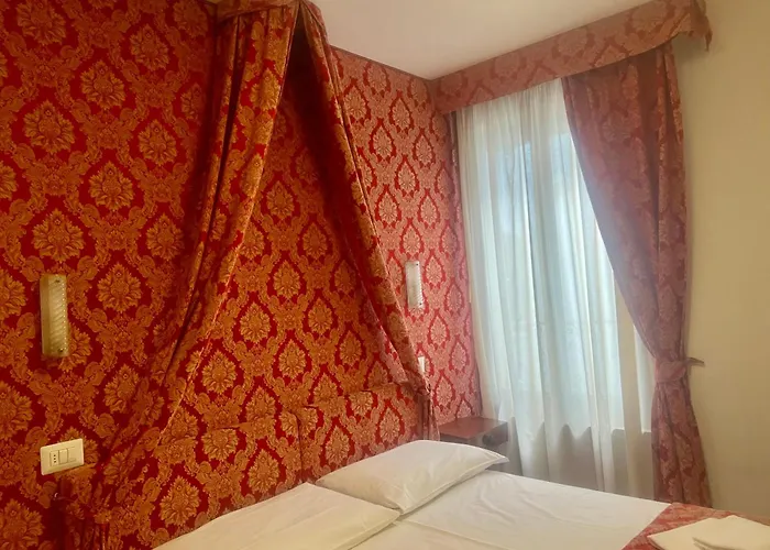 Resort: Hotel Canada