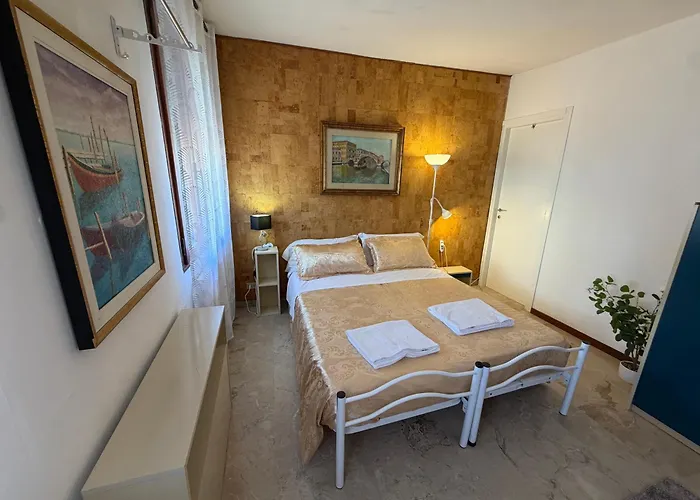 All Vacation Rentals Royal Guest House Venice